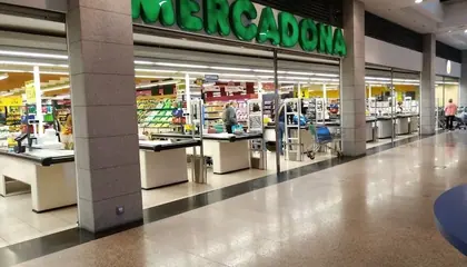 Mercadona Rúa José Pascual López Cortón, 10, A Coruña