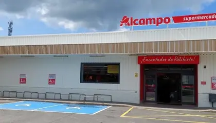 Alcampo Supermercado Rua Vazquez Parga- Esq Pedreira S/N, Carballo