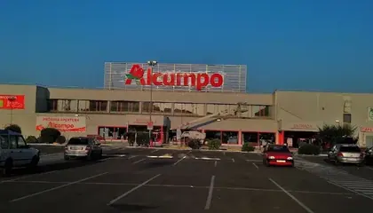 Alcampo Avenida de Martínez de Velasco, S/N, Huesca