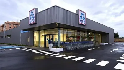 Aldi Calle Atleta Fausto Albiol 4, Albal