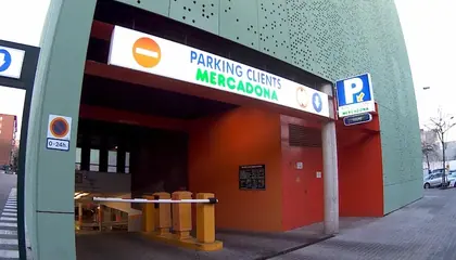 Mercadona Calle Venecuela, 139, Barcelona