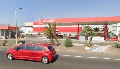 Carrefour Express Gc 812 Pk 34,5. Margen Izquierdo, Junto a la Estación Cepsa, Agüímes
