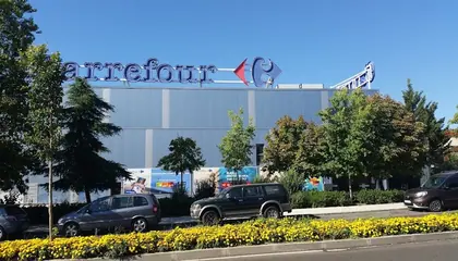 Carrefour Calle Marqués de la Valdavia, 167, Alcobendas