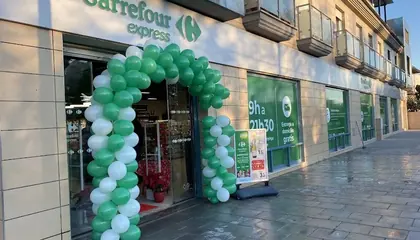 Carrefour Express Carretera de Bailén a Motril, esquina C/ Tierno Galván, Alhendín