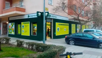 Carrefour Express Calle Damián Tellez Lafuente, Esq Calle Hermanos Carrasco Garrorena, Badajoz