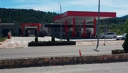Carrefour Express Carretera C-15z, P.K. 6,1, Canyelles