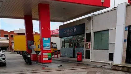 Carrefour Express Calle Energía, 73-83. Polígono Industrial Famadas, Junto a la Estación Cepsa, Cornellà de Llobregat