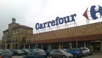 Carrefour Calle El Pedrero, s/n, Corvera de Asturias