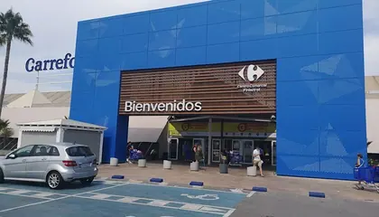Carrefour Carretera Nueva de Finestrat a La Cala, km. 5, Finestrat
