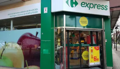 Carrefour Express Avenida de Schultz, 183 esquina Avenida Gaspar García Laviana, Gijón