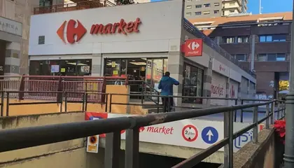 Carrefour Market Avenida Constitución, 24, Granada
