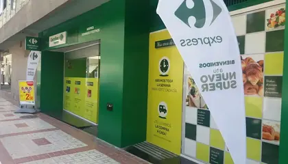 Carrefour Express Calle San Antón, 70, Entrada por Agustina de Aragón, Granada