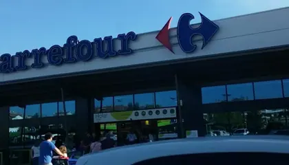 Carrefour Avenida Europa / Camí Ral, 4, Granollers