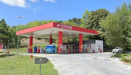 Carrefour Express Avenida Elizatxo, 64. Margen Derecho, Junto a la Estación Cepsa, Irún