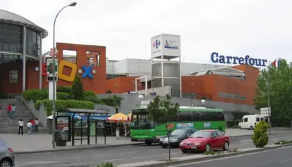 Carrefour Avenida de los Poblados, 58, Madrid