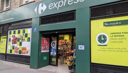 Carrefour Express Avenida General Perón, 12, Madrid