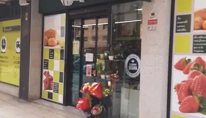 Carrefour Express Calle Antonio Cumella, 20. Bajo, Madrid