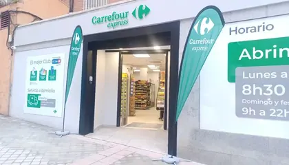 Carrefour Express Calle Ricardo Ortiz, 45, Madrid