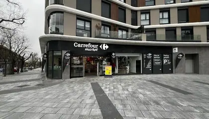 Carrefour Market Paseo de los Pontones, esq. Plaza Francisco Morano, Madrid