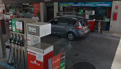 Carrefour Express Carretera N340, P.k. 197,7, Junto a la Estación Cepsa, Mijas