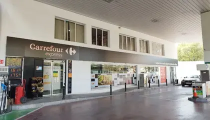 Carrefour Express Avenida de los Pinos, 4, Junto a la estación de servicio, Murcia