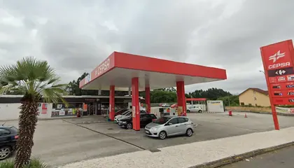 Carrefour Express Avenida Francisca Herrera, 57, Junto a la Estación Cepsa, Oleiros