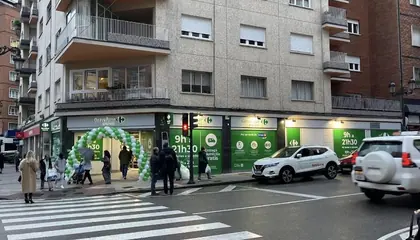 Carrefour Express Avenida Galicia, 7, Oviedo