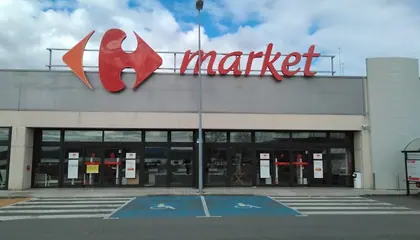 Carrefour Market Parcelas B9 y B10. Instalaciones Náutico-Deportivas, Puerto de Sada, Sada