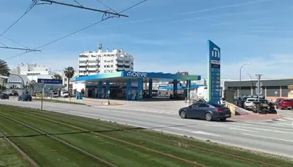 Carrefour Express Avenida Puente Zuazo, s/n, Junto a la Estación Cepsa, San Fernando