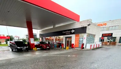 Carrefour Express Calle Josefina de la Maza, 2. Parque Empresarial Piasca, Junto a la Estación Cepsa, Santander