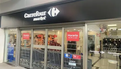 Carrefour Market Avenida Diego Martínez Barrio, 4, Sevilla