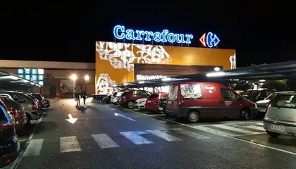 Carrefour Carretera de Utrera, km. 1, Montequinto, Sevilla
