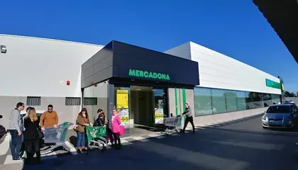 Mercadona Avenida Onze de Setembre, 132, Cubelles