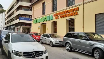 Mercadona Calle Pintor Victoria, 2, Dénia