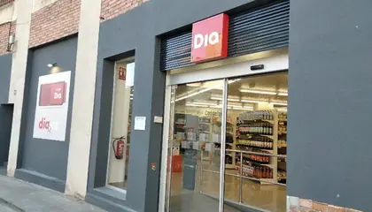 Dia Plaza Catalunya 11, Almenar