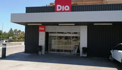Dia Calle Cristóbal Colón 1, Almoradí