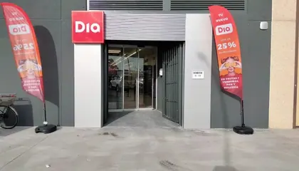 Dia Avenida Medicos 1, Camarena