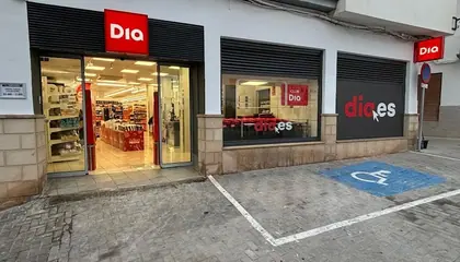 Dia Calle Arenal 6 Bjo, Cambil
