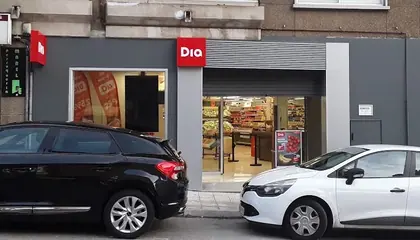 Dia Avenida Bueu 28, Cangas