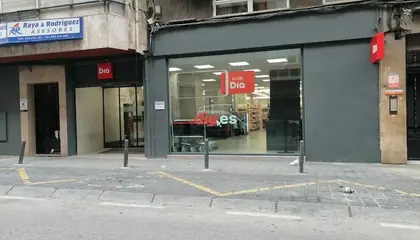 Dia Avenida Granada 7, Jaén