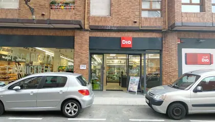 Dia Plaza Centro S/N, Nava