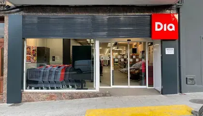 Dia Avenida Orense 64, Palas de Rei