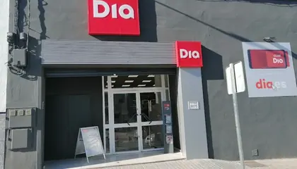 Dia Plaza Pilar S/N, Paradas