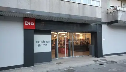 Dia Calle Doctor Fernandez de la Vega 10, Ponteareas