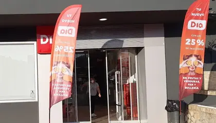 Dia Avenida Sevilla 18, Salteras