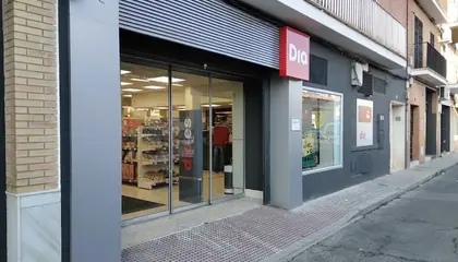 Dia Calle Pamplona 66, Sevilla