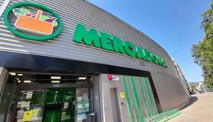 Mercadona Avenida Josep Tarradelles, 10, Girona