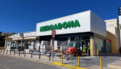 Mercadona Calle Mascarell, 1, La Nucia