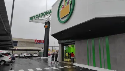 Mercadona Calle Nogal, 39d, Laguna de Duero
