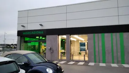 Mercadona Calle Wenceslao López Albo, 15, Laredo